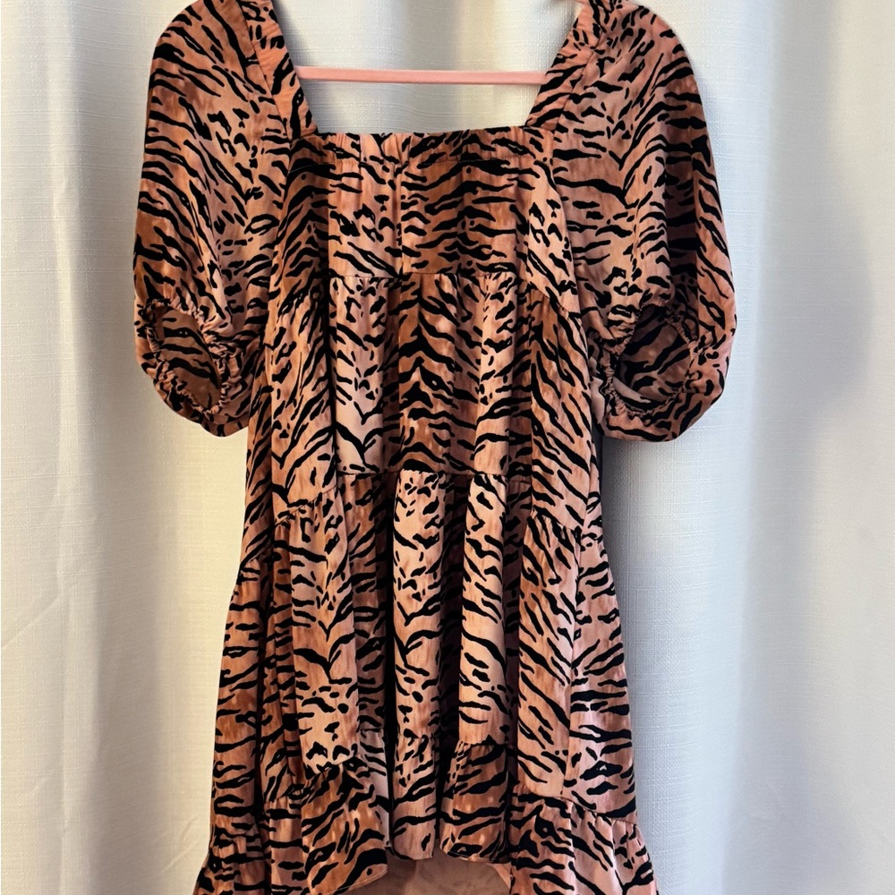 Buddy Love Brown Tan Puff Sleeve Ruffled Blouse